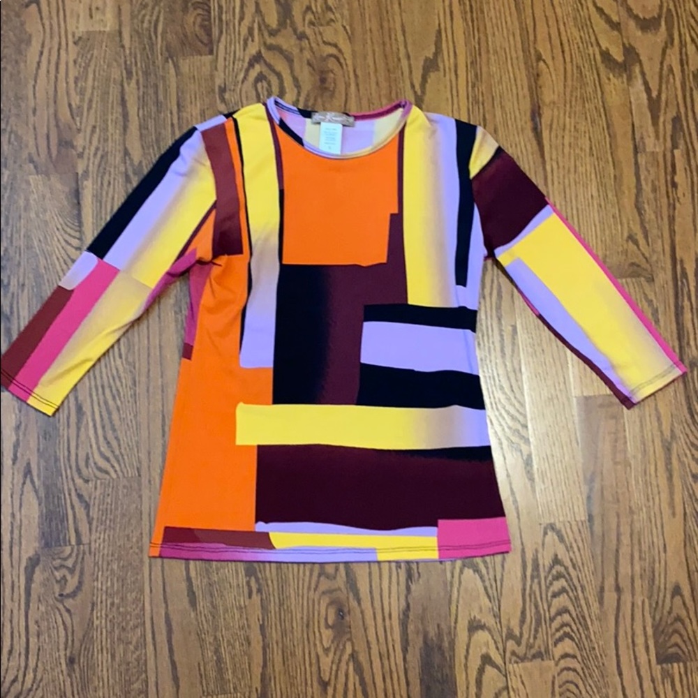 3/4 Colorful Top
